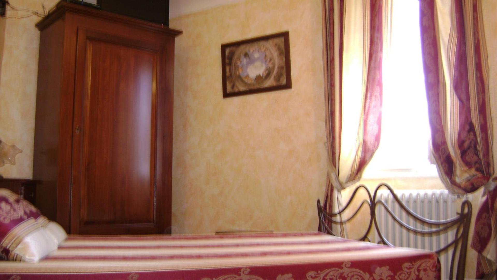 La Finestrella Di Montalto Locanda Badalucco Buitenkant foto