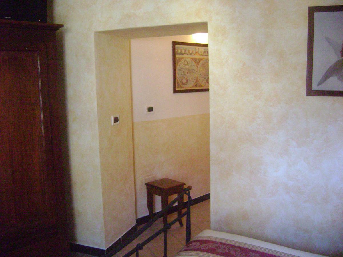 La Finestrella Di Montalto Locanda Badalucco Buitenkant foto